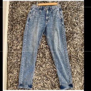 American Eagles Straight Jeans